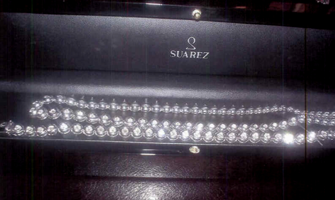Uno de los objetos de lujo, un collar de la prestigiosa marca Suarez, que figuran en el sumario del caso