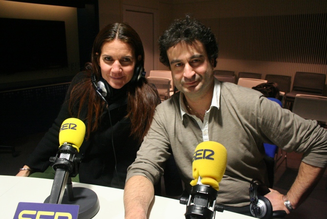 Pepe Rodríguez y Samantha Vallejo-Nágera, en el estudio de La Ventana.