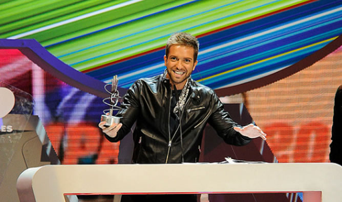 Pablo Alborán durante la gala de los Premios 40 Principales 2013