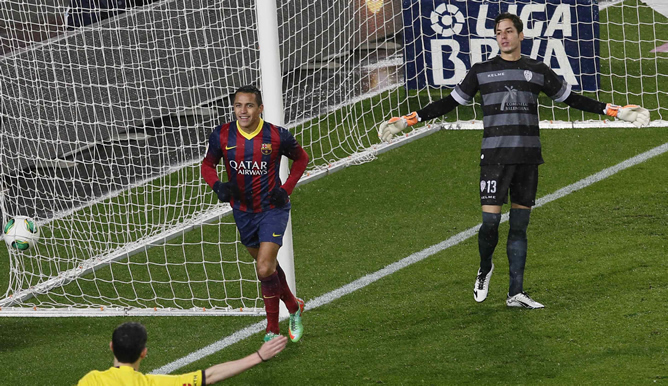 El delantero celebra uno de los goles que ha marcado a Javi Jiménez en la vuelta de los cuartos de final de la Copa que se han disputado en el Camp Nou.