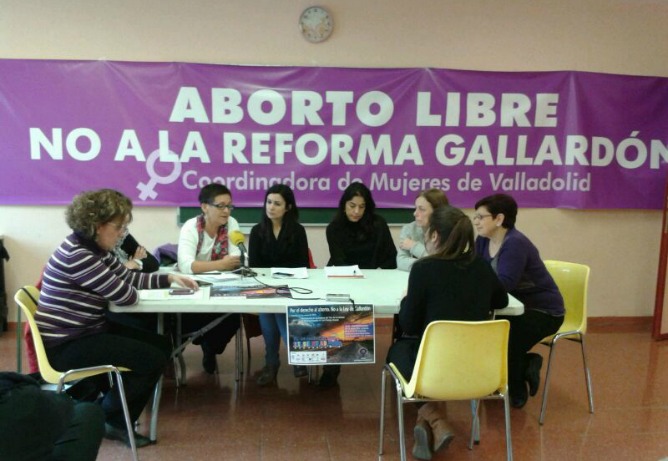 Representantes de las Asociaciones de Mujeres en la convocatoria contra la reforma de la Ley del Aborto