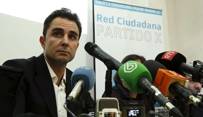 El informático Hervé Falciani y miembros de la Red Ciudadana Partido X han presentado en rueda de prensa la GiraX que realizará esta formación política