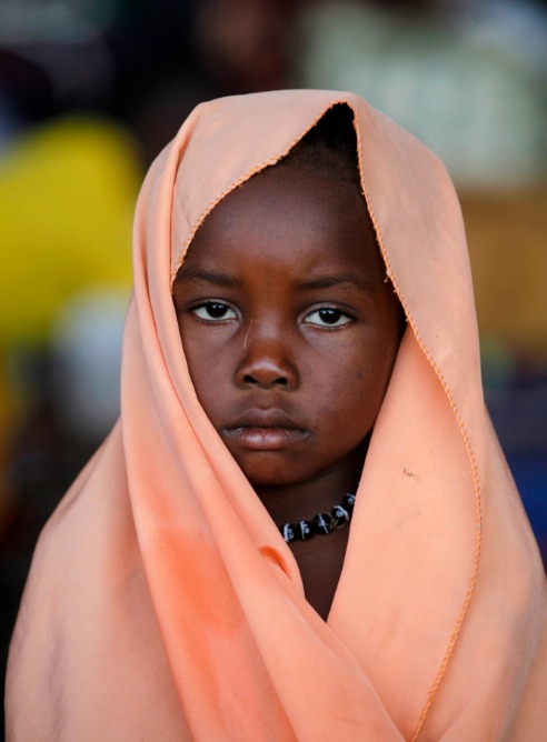 Una joven musulmana en un campamento para desplazados en Bangui