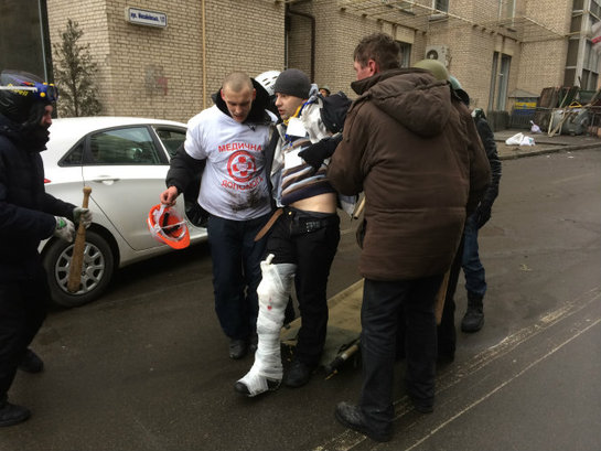 FOTOGALERIA: Un herido en Kiev