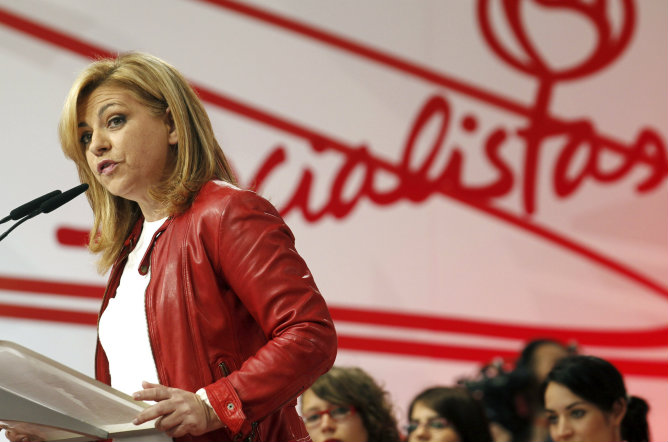 La candidata del PSOE a las elecciones europeas, Elena Valenciano, durante el acto de precampaña de este domingo