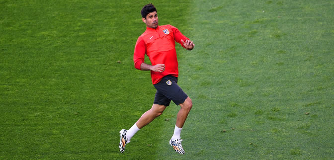 Diego Costa, durante un entrenamiento Diego Costa, durante un entrenamiento