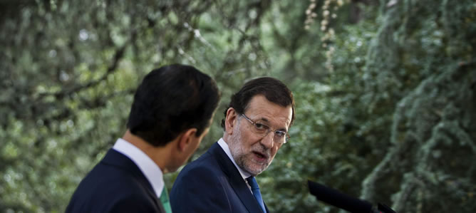 El presidente del Gobierno, Mariano Rajoy, y el presidente de México, Enrique Peña Nieto, durante la rueda de prensa conjunta.