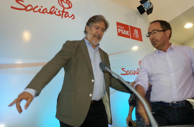 El candidato a la secretaría general del PSOE, Jose Antonio Pérez Tapias, durante la presentación de su candidatura en en la sede del Partido Socialista de Madrid