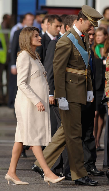 El día de la Fiesta Nacional de 2005, don Felipe y doña Letizia, ya embarazada de la princesa Leonor