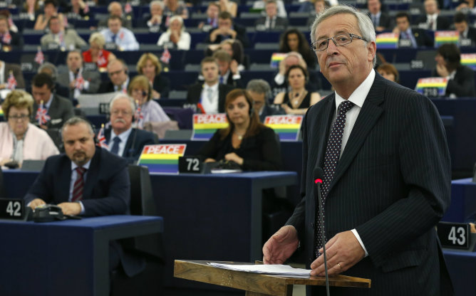Jean-Claude Juncker ante el Parlamento Europeo durante el debate sobre su elección en el Parlamento Europeo en Estrasburgo