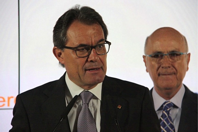 Artur Mas y, en segundo plano, Josep Antoni Duran i Lleida