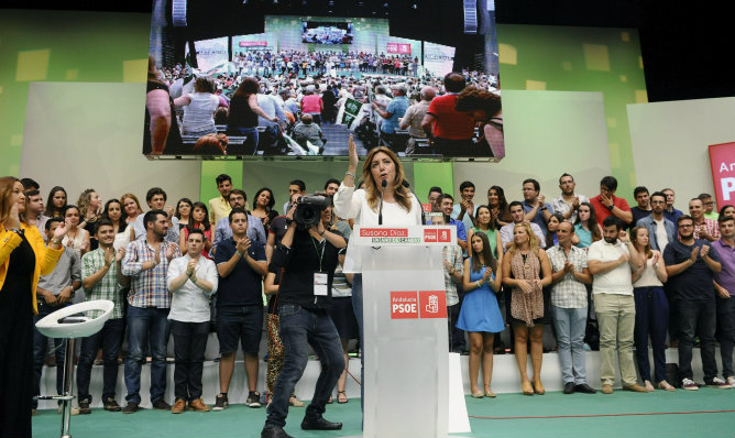 La presidenta andaluza y secretaria general del PSOE-A, Susana Díaz, durante su intervención en un acto público de su partido con motivo del primer año al frente de la Junta de Andalucía.