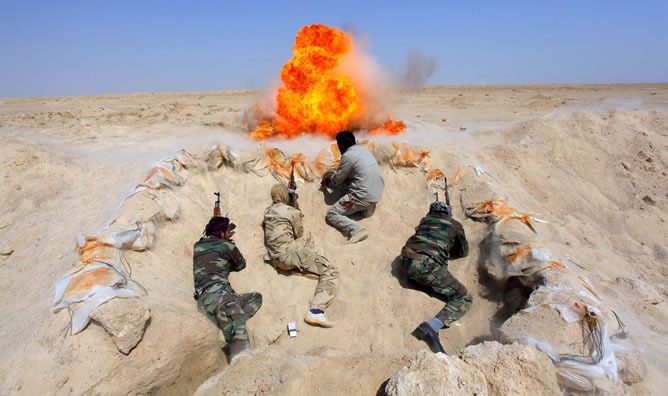 Combatientes del ejército iraquí, durante un entrenamiento.