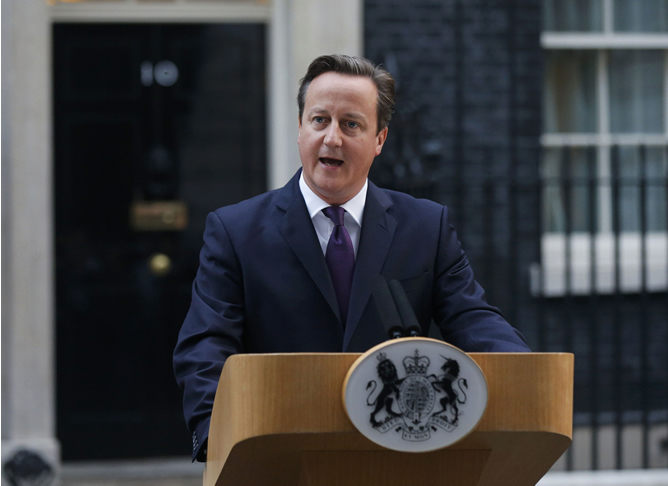 David Cameron habla frente al 10 de Downing Street de London tras conocerse que el 'no' a la independencia de Escocia ha ganado en el referéndum