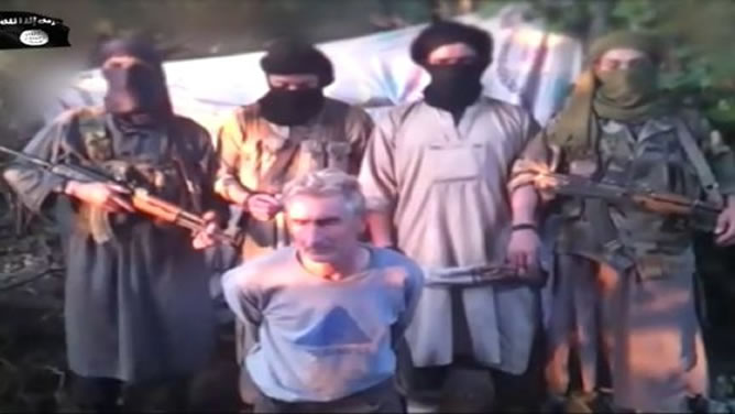 Imagen del vídeo en el que los yihadistas decapitan al rehén francés