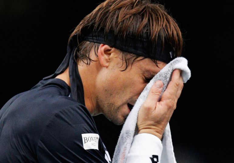 David Ferrer pierde en el Masters de París ante Nishikori y se queda sin plaza en la Copa de Maestros de Londres.