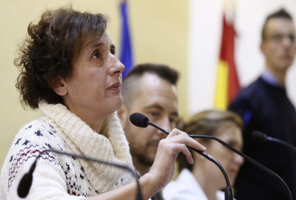 La auxiliar de enfermería Teresa Romero,durante su comparecencia antes los medios tras haber sido dada de alta tras superar el ébola. La auxiliar de enfermería Teresa Romero,durante su comparecencia antes los medios tras haber sido dada de alta tras superar el ébola.