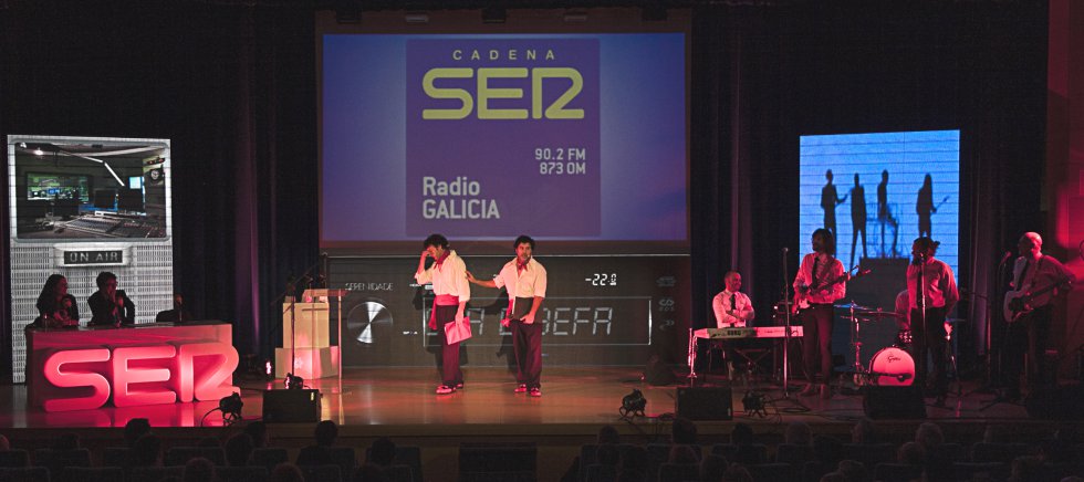 El dúo Mofa e Befa, poniendo sonrisas a la gala El dúo Mofa e Befa, poniendo sonrisas a la gala