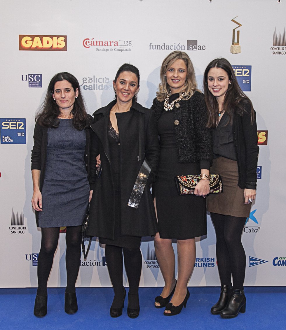 Carme Seoane, de Clínica Veterinaria Can Cat, con la jefa de ventas de Radio Galicia, Ana Manteiga, y las asesoras comerciales Ana Murillo y Marta Cid Carme Seoane, de Clínica Veterinaria Can Cat, con la jefa de ventas de Radio Galicia, Ana Manteiga, y las asesoras comerciales Ana Murillo y Marta Cid
