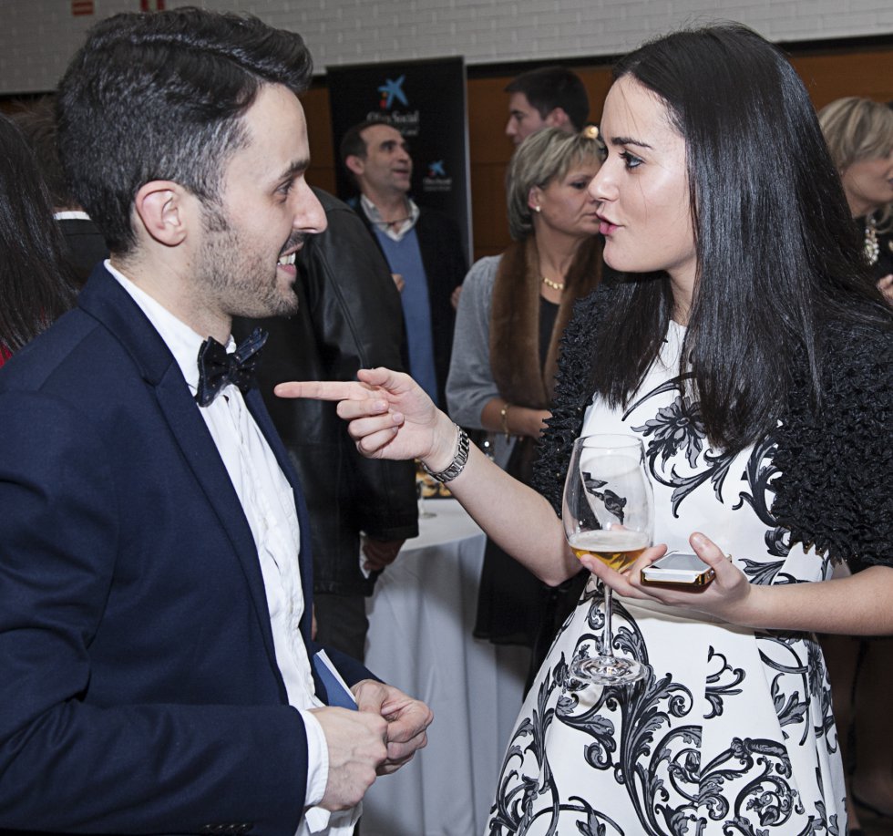 Lara Salgado, copresentadora de la gala, y Pablo Taboada, de 'El País' Galicia Lara Salgado, copresentadora de la gala, y Pablo Taboada, de 'El País' Galicia