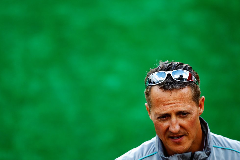La agente del expiloto alemán cuenta que Schumacher “está haciendo progresos teniendo en cuenta la gravedad de sus lesiones, pero dicen que es imposible en esta situación hablar de su recuperación en estos momentos”. La agente del expiloto alemán cuenta que Schumacher “está haciendo progresos teniendo en cuenta la gravedad de sus lesiones, pero dicen que es imposible en esta situación hablar de su recuperación en estos momentos”.