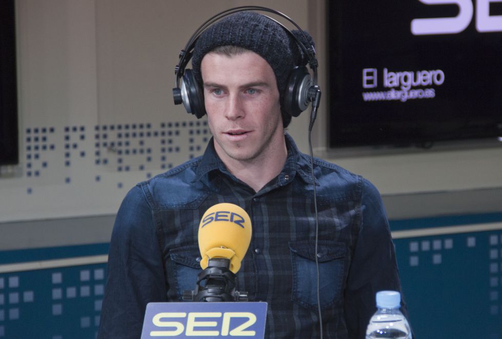 Gareth Bale, respondiendo a las preguntas de José Ramón de la Morena Gareth Bale, respondiendo a las preguntas de José Ramón de la Morena