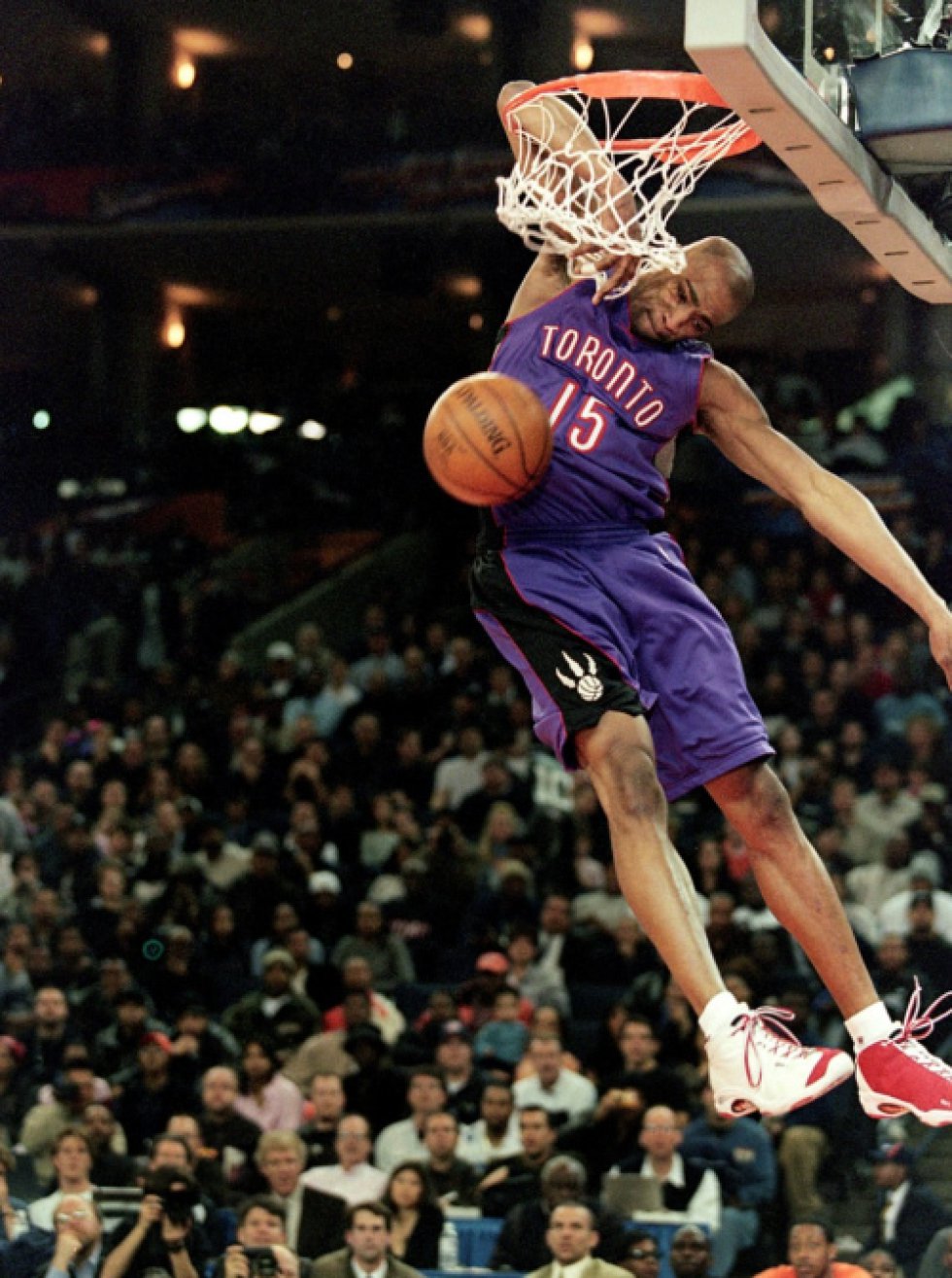 Vince Carter firmó uno de los mejores mates, con el codo dentro del aro, en un 'All-Star' Vince Carter firmó uno de los mejores mates, con el codo dentro del aro, en un 'All-Star'