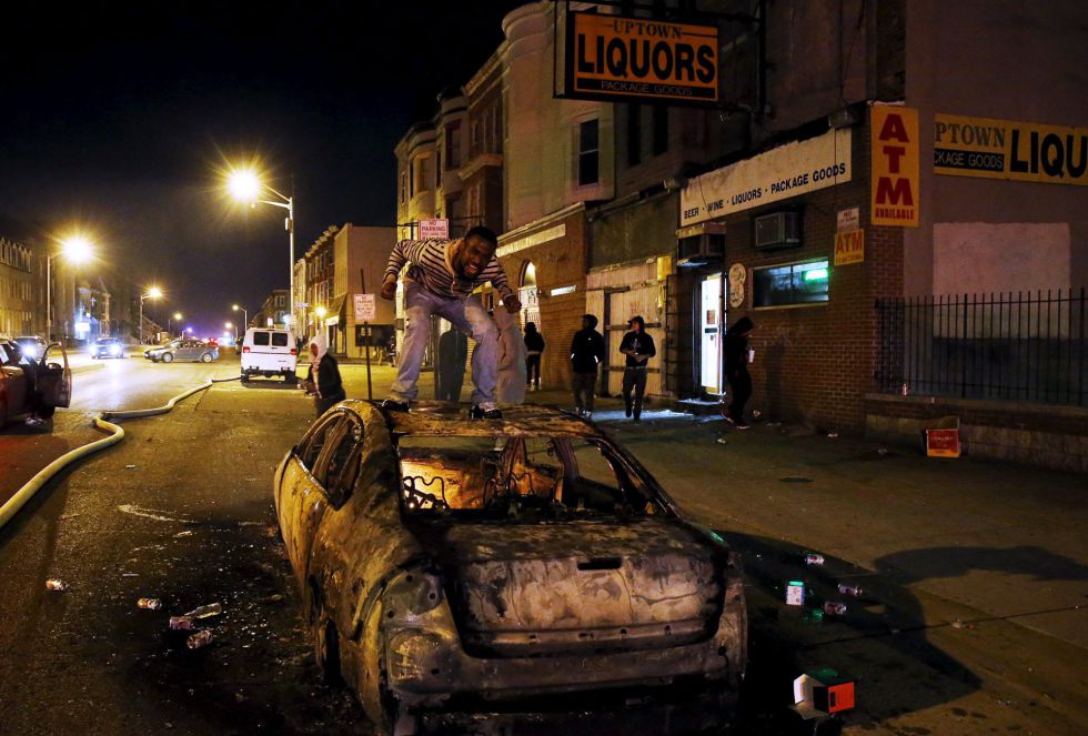 La jornada de disturbios en Baltimore, en imágenes La jornada de disturbios en Baltimore, en imágenes
