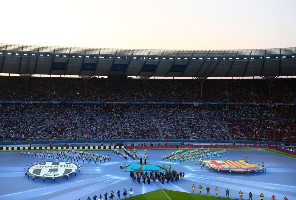 Vista de la solemne apertura de la final entre la Juve y el FC Barcelona Vista de la solemne apertura de la final entre la Juve y el FC Barcelona