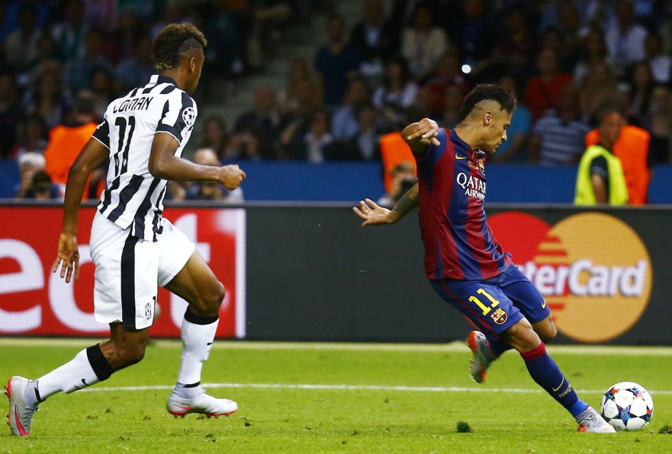 El brasileño marca el tercer gol en el último minuto y sentencia cómodamente la victoria culé El brasileño marca el tercer gol en el último minuto y sentencia cómodamente la victoria culé