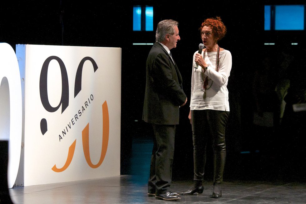 Iñaki Gabilondo con la dueña del Bar Ganbara Amaia Ortuzar Iñaki Gabilondo con la dueña del Bar Ganbara Amaia Ortuzar