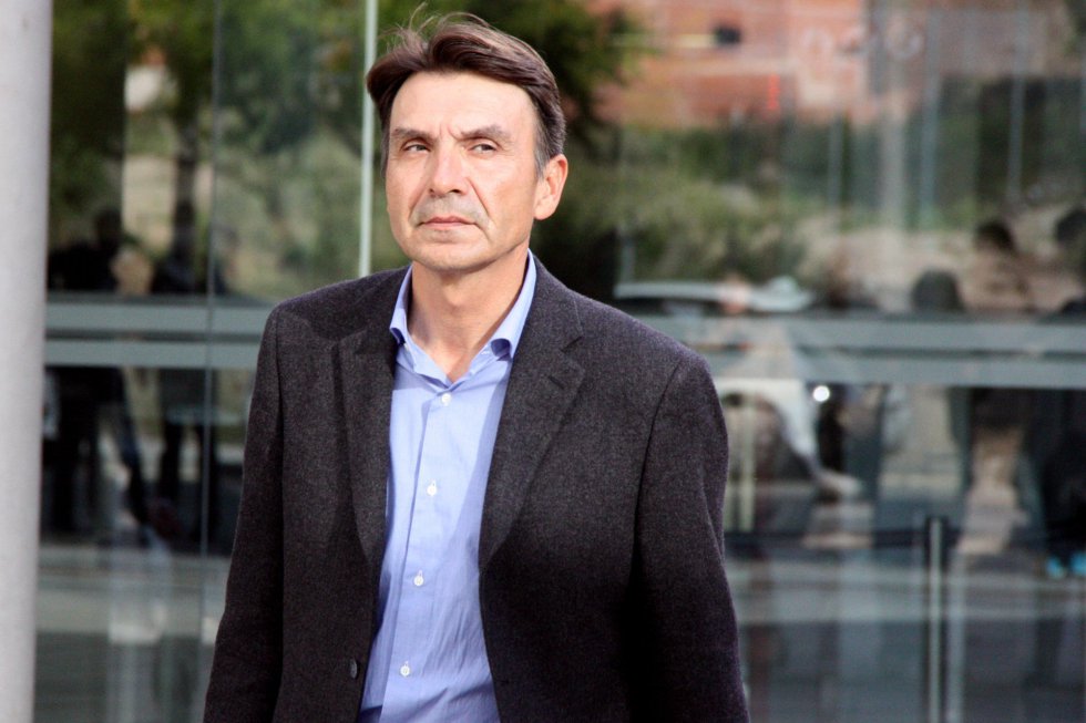 El director general de infraestructuras de Cataluña, Josep Antoni Rosell, tras declarar en los juzgados de El Vendrell. El director general de infraestructuras de Cataluña, Josep Antoni Rosell, tras declarar en los juzgados de El Vendrell.