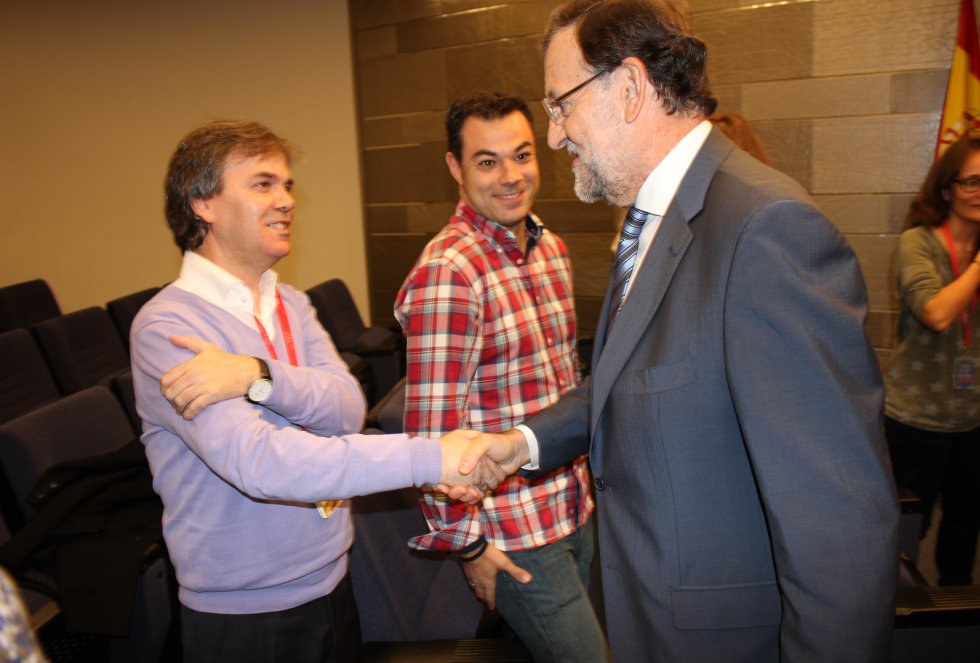El director de informativos de la Cadena Ser José Manuel Romero saluda al presidente del Gobierno Mariano Rajoy El director de informativos de la Cadena Ser José Manuel Romero saluda al presidente del Gobierno Mariano Rajoy