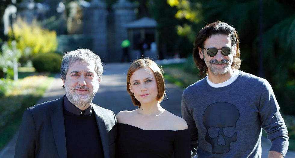 Parte del equipo de 'El Ministerio del Tiempo', de TVE, Premio Ondas a la mejor serie española de televisión. Parte del equipo de 'El Ministerio del Tiempo', de TVE, Premio Ondas a la mejor serie española de televisión.