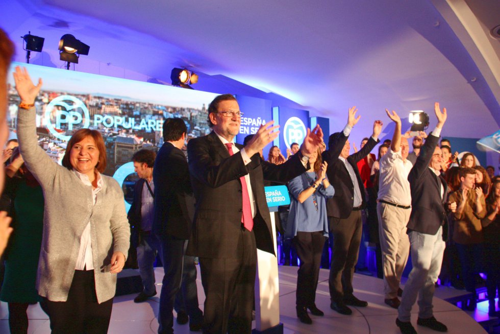 Plano general del escenario de uno de los últimos actos de campaña de Rajoy en Valencia Plano general del escenario de uno de los últimos actos de campaña de Rajoy en Valencia