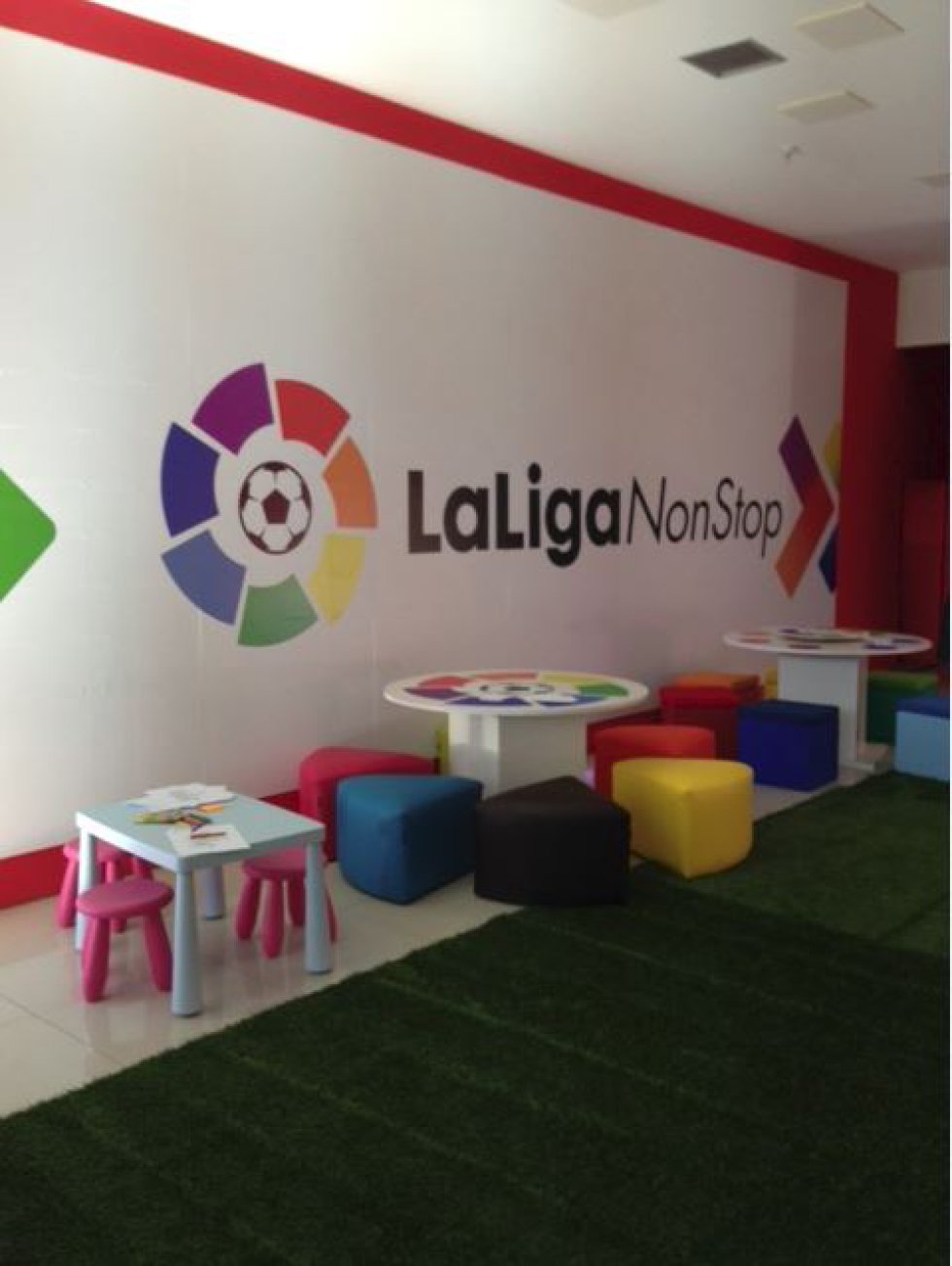 LA LIGA NON STOP: La Ventana con la Liga Non Stop LA LIGA NON STOP: La Ventana con la Liga Non Stop