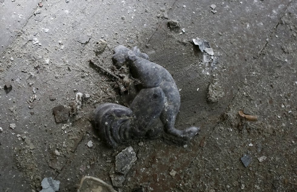 Juguete abandonado. Juguete abandonado.