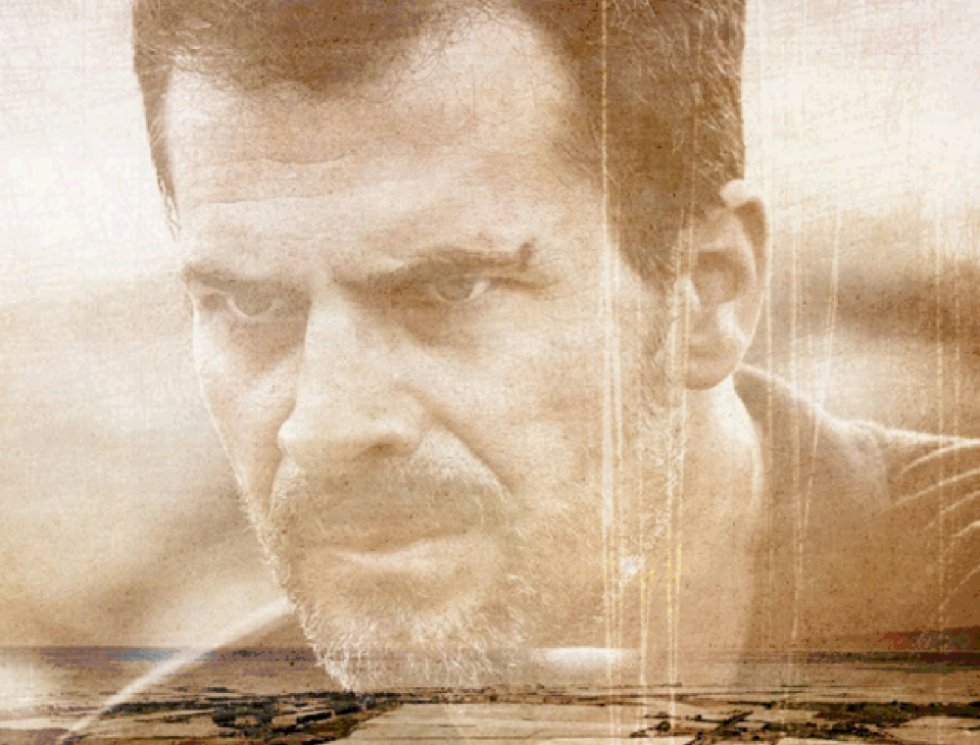 El thriller estrella del último curso (nacional) y una de las series más exitosas de Antena 3. 'Mar de plástico' se sumerge en los invernaderos de Almería para encontrar al asesino de Ainhoa. Una carrera a contrarreloj en un paisaje desértico en el que el choque entre culturas coge todo el protagonismo. Boomerang TV ya está inmersa en las grabaciones de una segunda temporada que se estrenará el próximo otoño. El thriller estrella del último curso (nacional) y una de las series más exitosas de Antena 3. 'Mar de plástico' se sumerge en los invernaderos de Almería para encontrar al asesino de Ainhoa. Una carrera a contrarreloj en un paisaje desértico en el que el choque entre culturas coge todo el protagonismo. Boomerang TV ya está inmersa en las grabaciones de una segunda temporada que se estrenará el próximo otoño.