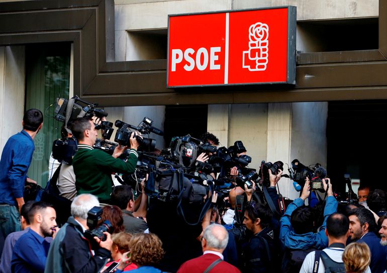 La sede del PSOE en la madrileña calle Ferraz el día del tenso Comité Federal que acabó con la dimisión de Pedro Sánchez