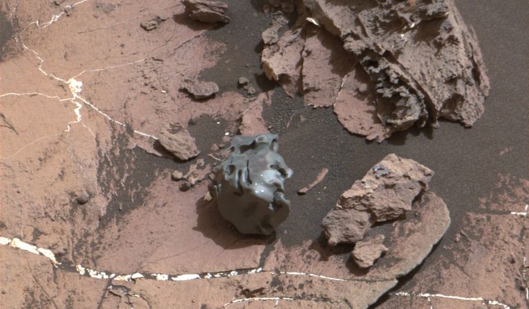 El Robot Curiosity Encuentra Un Extrano Meteorito Metalico En Marte Ciencia Y Tecnologia Cadena Ser