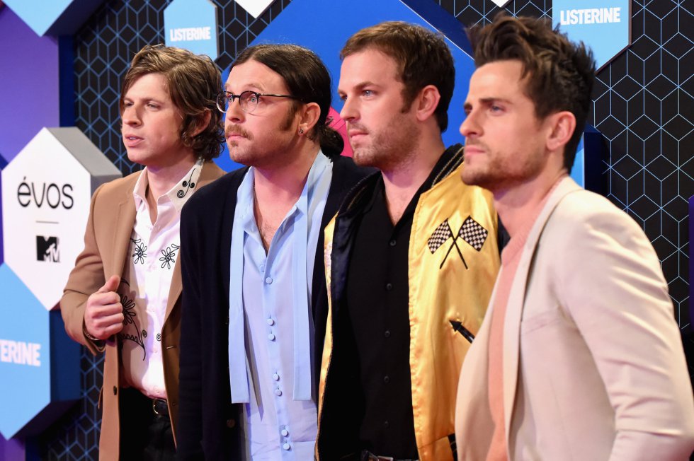 Matthew Followill, Nathan Followill, Caleb Followill and Jared Followill en los premios europeos MTV. Matthew Followill, Nathan Followill, Caleb Followill and Jared Followill en los premios europeos MTV.