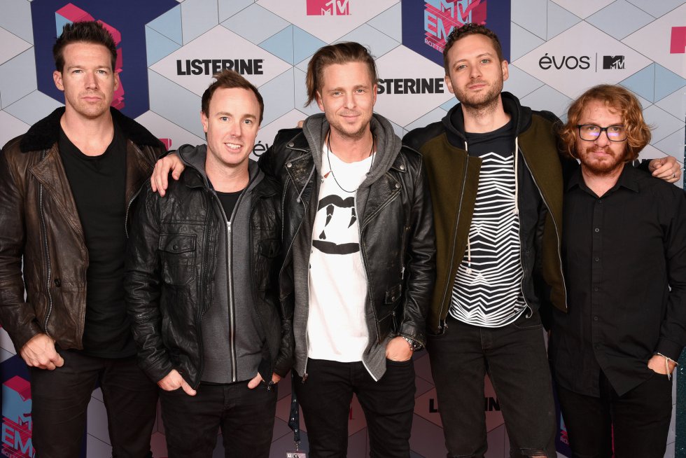 Los músicos Zach Filkins, Eddie Fisher, Ryan Tedder, Brent Kutzle y Drew Brown en los premios europeos MTV. Los músicos Zach Filkins, Eddie Fisher, Ryan Tedder, Brent Kutzle y Drew Brown en los premios europeos MTV.