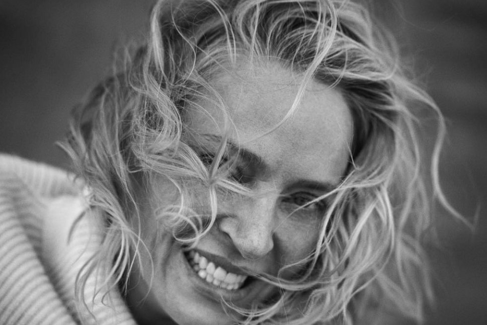 La actriz estadounidenses Uma Thurman fue una de las modelos de esta edoción del Calendario Pirelli que acudió a su presentación, en el exclusivo hotel Salomon de Rothschild de París. La actriz estadounidenses Uma Thurman fue una de las modelos de esta edoción del Calendario Pirelli que acudió a su presentación, en el exclusivo hotel Salomon de Rothschild de París.
