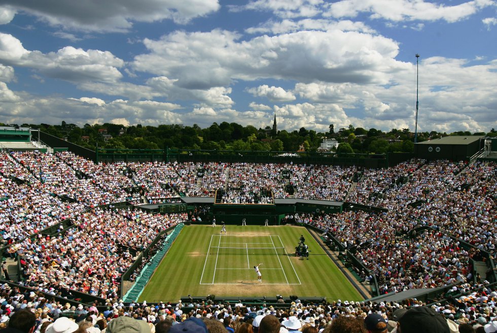 Como ya ocurriría en la pasada edición, Federer seguiría intratable en Wimbledon. En 2007 ganó a Nadal por 7-6 (7), 4-6, 7-6 (3), 2-6 y 6-2. Como ya ocurriría en la pasada edición, Federer seguiría intratable en Wimbledon. En 2007 ganó a Nadal por 7-6 (7), 4-6, 7-6 (3), 2-6 y 6-2.
