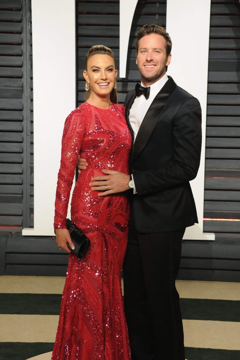 Los actores Armie Hammer y Elizabeth Chambers en la fiesta de Vanity Fair. Los actores Armie Hammer y Elizabeth Chambers en la fiesta de Vanity Fair.