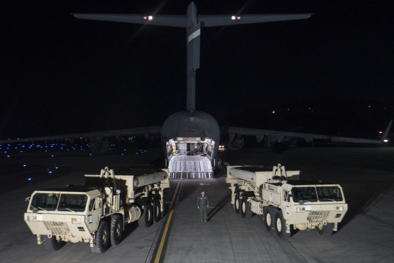 Comienzan a llegar los primeros componentes del escudo de misiles norteamericano a Corea del Sur, ante la creciente amenaza de las provocaciones de Corea del Norte.