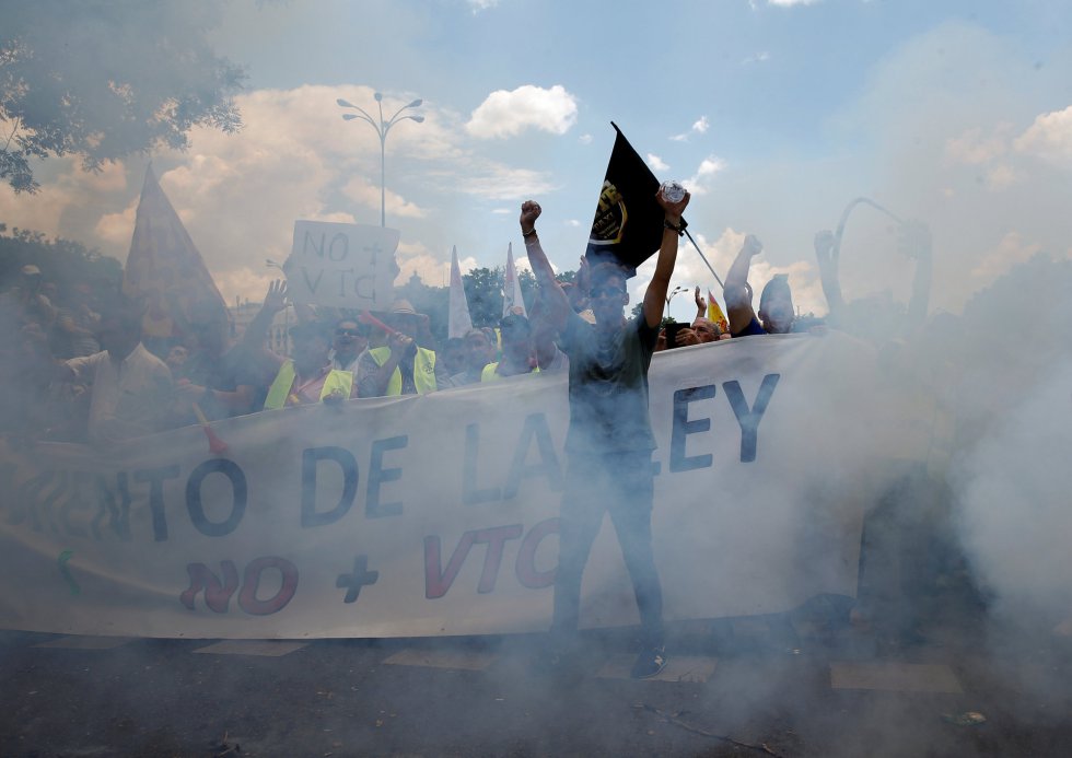 La manifestación de los taxistas contra Uber y Cabify La manifestación de los taxistas contra Uber y Cabify