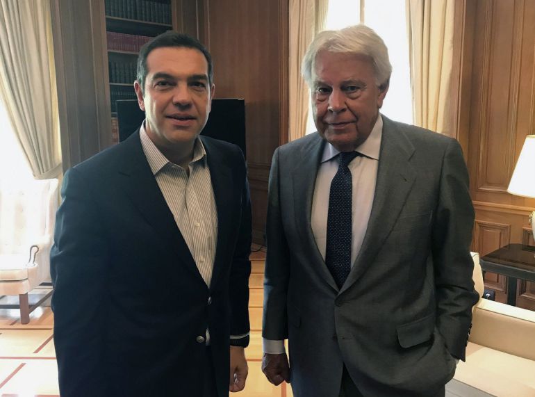 ¿Cuánto mide Alexis Tsipras? - Real height 1505331052_955006_1505331126_noticia_normal