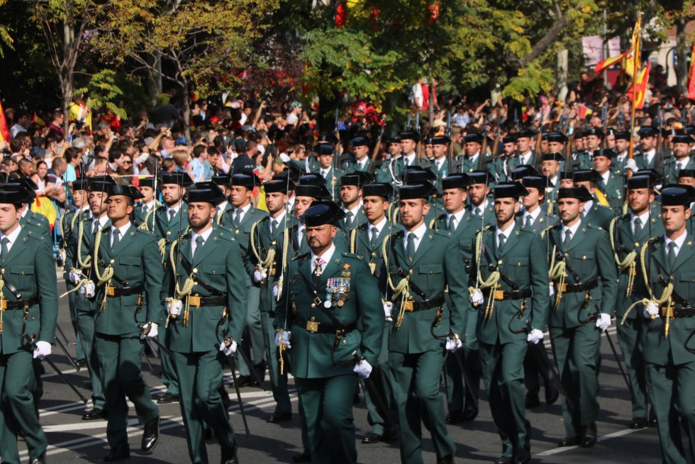 La Guardia Civil, durante el desfile militar. La Guardia Civil, durante el desfile militar.