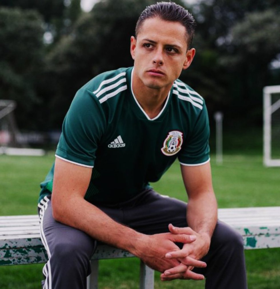 Chicharito lleva la nueva elástica de México Chicharito lleva la nueva elástica de México